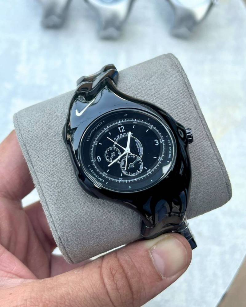 NIK_E TRIAX CHRONO BLACK
