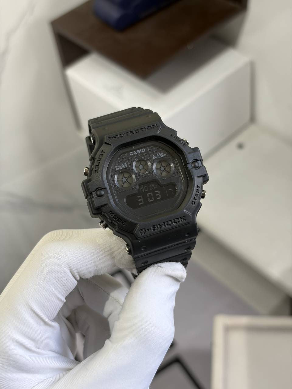 CASI O GSHOCK DW 6900  1025