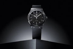 HUBLO_T CLASSIC FUSION BLACK MAGIC 42 MM